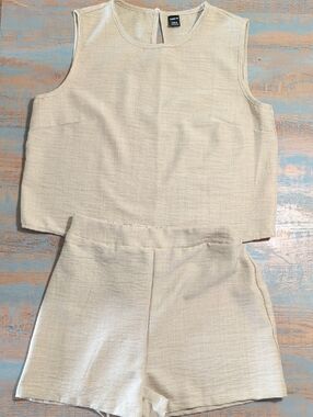 SHEIN Cream Sleeveless 2-Piece Shorts Set Size S NWOT Textured Summer Outfit